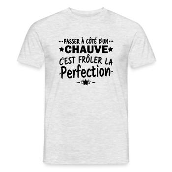 perfection et chauve / cadeau humour chauve - T-shirt homme - gris chiné - Devant - AI Model Male 178 dark (178cm)