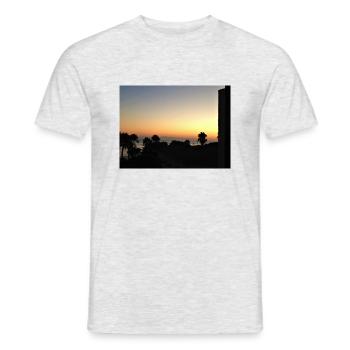 Sonnenuntergang in Side - Männer T-Shirt - Grau meliert - Vorne - AI Model Male 178 dark (178cm)