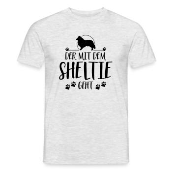 DER MIT SHELTIE GEHT Hunde Spruch Wilsigns - Männer T-Shirt - Grau meliert - Vorne - AI Model Male 178 dark (178cm)