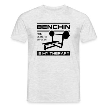 Benchin als Therapie Benchpress Gym Lifting - Männer T-Shirt - Grau meliert - Vorne - AI Model Male 178 dark (178cm)