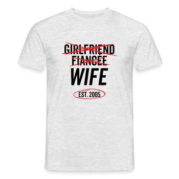 Girlfriend Fiancée Wife Est 2005 - Men's T-Shirt - heather grey - Front - AI Model Male 178 dark (178cm)