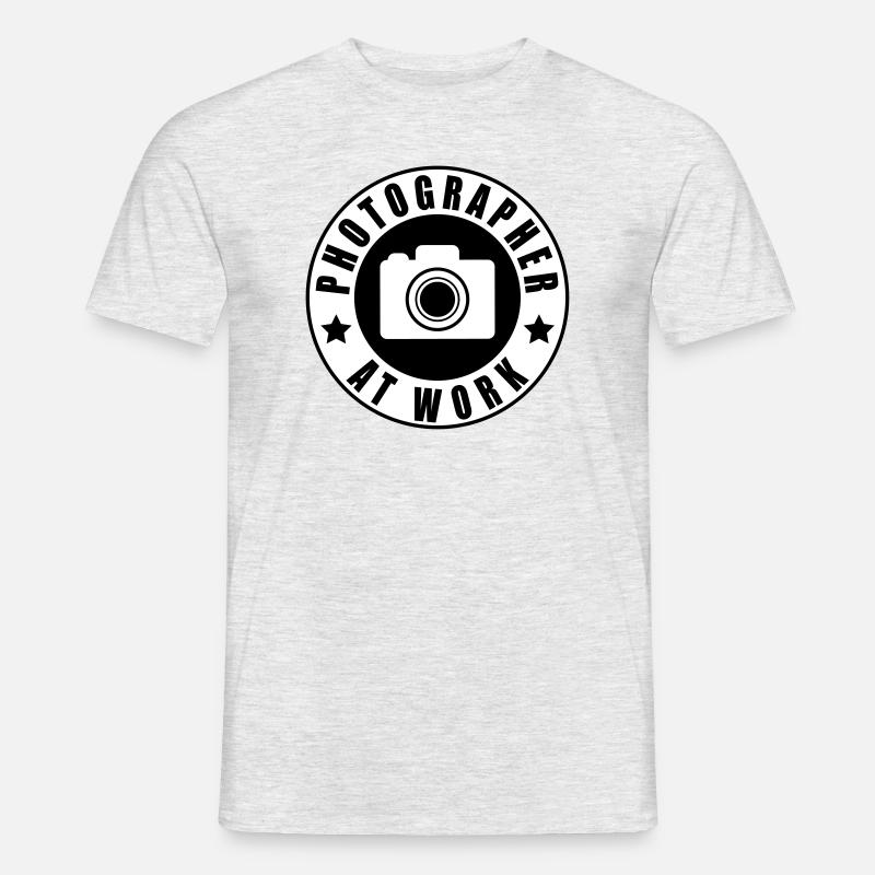Photographer at work - Männer T-Shirt - Grau meliert