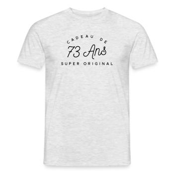 Cadeau 73 ans  - T-shirt homme - gris chiné - Devant - AI Model Male 178 dark (178cm)