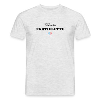 Team Tartiflette! 🧀🇫🇷 HUMOR-GESCHENK - Männer T-Shirt - Grau meliert - Vorne - AI Model Male 178 dark (178cm)