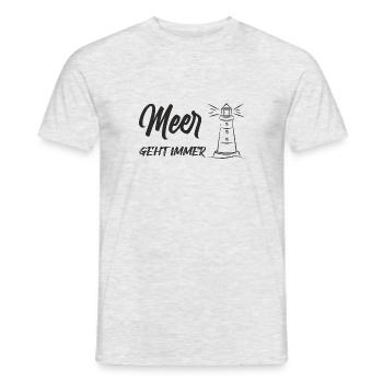 Meer geht Immer Spruch - Männer T-Shirt - Grau meliert - Vorne - AI Model Male 178 dark (178cm)