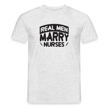 De vrais hommes épousent des infirmières - T-shirt homme - gris chiné - Devant - AI Model Male 178 dark (178cm)