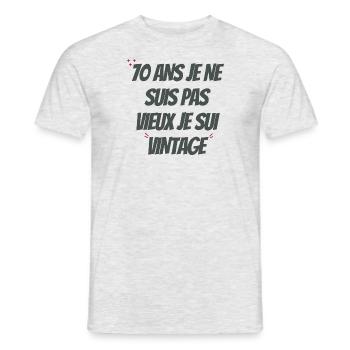 Ich bin nicht alt 70er Jahre Geburtstagsgeschenk - Männer T-Shirt - Grau meliert - Vorne - AI Model Male 178 dark (178cm)