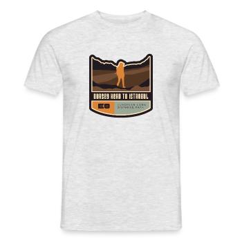 E8 - Dursey Head nach Istanbul Europäischer Wander - Männer T-Shirt - Grau meliert - Vorne - AI Model Male 178 dark (178cm)