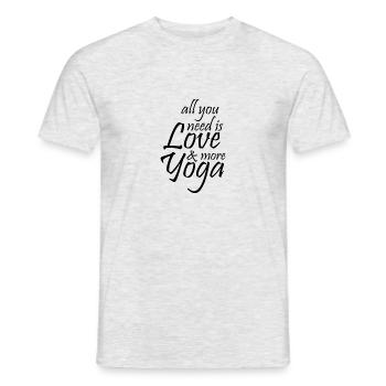 Tout ce dont vous avez besoin, c'est d'amour et plus de yoga, présent - T-shirt homme - gris chiné - Devant - AI Model Male 178 dark (178cm)