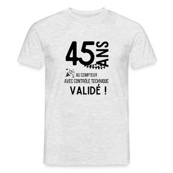 45 ans au compteur avec un contrôle technique vali - T-shirt homme - gris chiné - Devant - AI Model Male 178 dark (178cm)