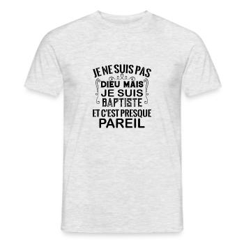 Tshirt homme Je suis pas dieu mais Baptiste - T-shirt homme - gris chiné - Devant - AI Model Male 178 dark (178cm)