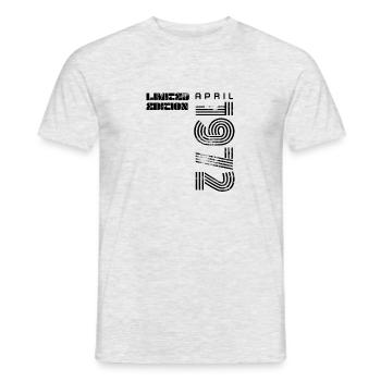 1972 - Männer T-Shirt - Grau meliert - Vorne - AI Model Male 178 dark (178cm)