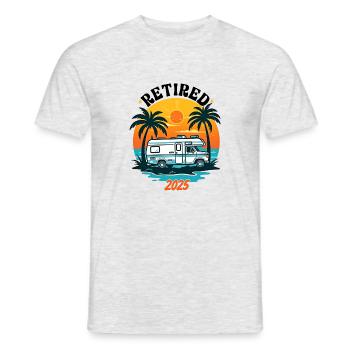 Retired 2025 Not My Problem Anymore Summer Vibes R - Männer T-Shirt - Grau meliert - Vorne - AI Model Male 178 dark (178cm)