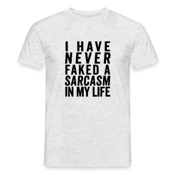 Je n'ai jamais simulé un sarcasme de ma vie - T-shirt homme - gris chiné - Devant - AI Model Male 178 dark (178cm)