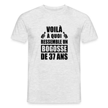 bogosse de 37 ans / humour anniversaire 37 ans - T-shirt homme - gris chiné - Devant - AI Model Male 178 dark (178cm)