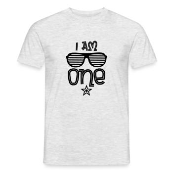 Erster Geburtstag - Männer T-Shirt - Grau meliert - Vorne - AI Model Male 178 dark (178cm)