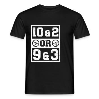 Instructeur de conduite Instructeur d’auto-école 10&2 ou 9&3 - T-shirt homme - noir - Devant - AI Model Male 178 light (178cm)