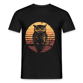 Eule Vintage Sonnenuntergang - Männer T-Shirt - Schwarz - Vorne - AI Model Male 178 light (178cm)