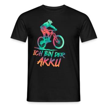 Radfahrer ICH BIN DER AKKU Radeln Lustiges - Männer T-Shirt - Schwarz - Vorne - AI Model Male 178 light (178cm)