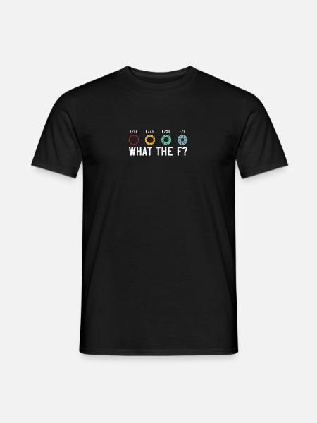 What The F | Photographer - Männer T-Shirt - Schwarz