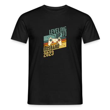 Level up Ehemann 2023 Hochzeit Verlobung Ehe Gamer - Männer T-Shirt - Schwarz - Vorne - AI Model Male 178 light (178cm)