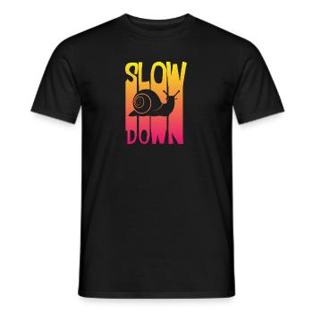 Schnecke Genieße das Leben, mach langsam - Männer T-Shirt - Schwarz - Vorne - AI Model Male 178 light (178cm)
