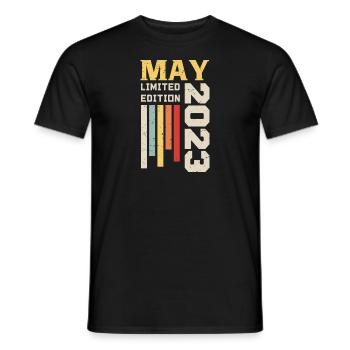 Mai 2023 - Geburtstagsgeschenk geboren im Mai 2023 Mai - Männer T-Shirt - Schwarz - Vorne - AI Model Male 178 light (178cm)