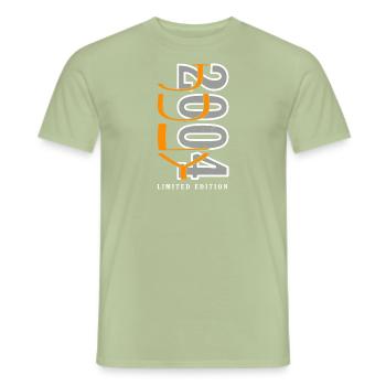Juli 2004 - Männer T-Shirt - Sage - Vorne - AI Model Male 178 light (178cm)