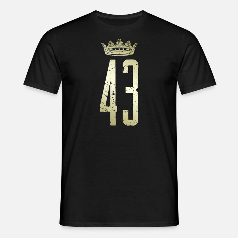 43 Nummer Krone - Männer T-Shirt - Schwarz