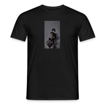 Schlange - Männer T-Shirt - Schwarz - Vorne - AI Model Male 178 light (178cm)