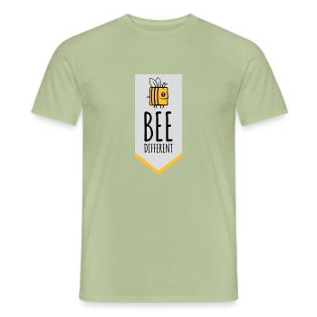 bee different Spruch Zitat - Männer T-Shirt - Sage - Vorne - AI Model Male 178 light (178cm)