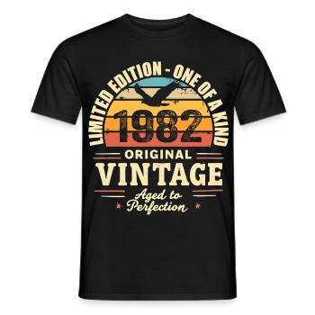 1982 Birthday Gift Vintage 1982 Retro 1982 - Men's T-Shirt - black - Front - AI Model Male 178 light (178cm)