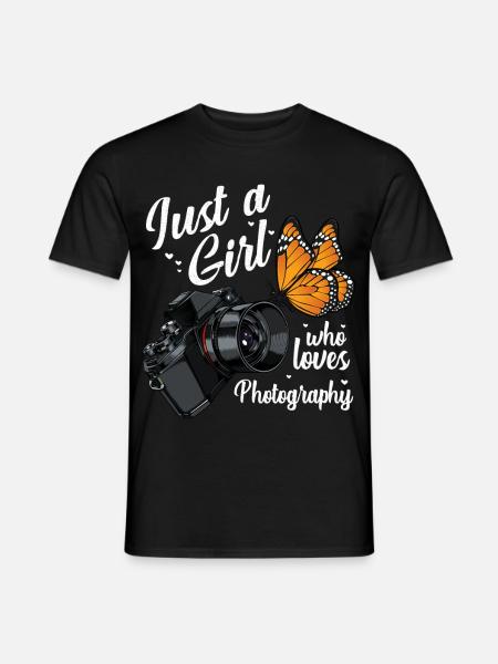 Only one girl loves photography - Men's T-Shirt - black