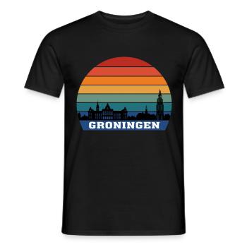 Groningen Skyline Silhouette Souvenir Niederlande - Männer T-Shirt - Schwarz - Vorne - AI Model Male 178 light (178cm)