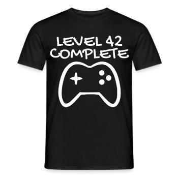 42e anniversaire - Cadeau de 42 ans - T-shirt homme - noir - Devant - AI Model Male 178 light (178cm)