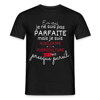 Pas parfaite mais auxiliaire de puériculture - T-shirt homme - noir - Devant - AI Model Male 178 light (178cm)