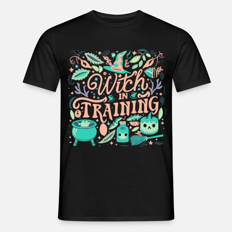 Witch in Training - Männer T-Shirt - Schwarz