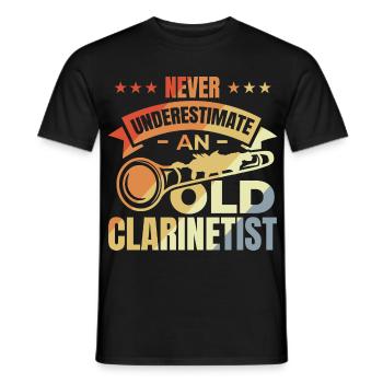 Unterschätze nie alte Klarinettisten - Männer T-Shirt - Schwarz - Vorne - AI Model Male 178 light (178cm)