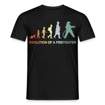 Feuerwehrmann Evolution - Männer T-Shirt - Schwarz - Vorne - AI Model Male 178 light (178cm)