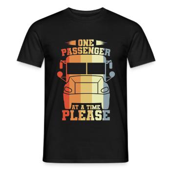 Un passager à la fois, s’il vous plaît - T-shirt homme - noir - Devant - AI Model Male 178 light (178cm)