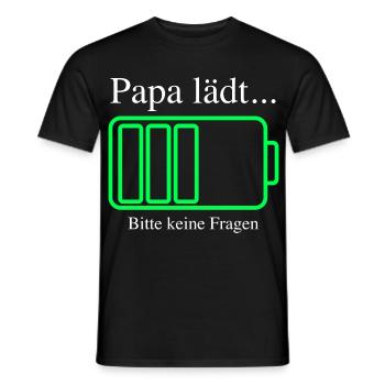 Papa lädt... bitte keine Fragen – Lustig & ehrlich - Männer T-Shirt - Schwarz - Vorne - AI Model Male 178 light (178cm)