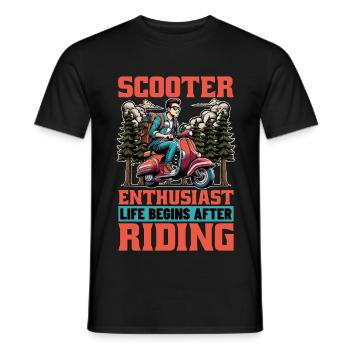 Scooter Enthusiast Life Begins Kick Scooter Lover - Männer T-Shirt - Schwarz - Vorne - AI Model Male 178 light (178cm)