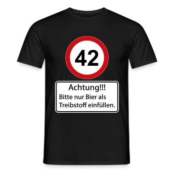 42 Achtung nur Bier als Treibstoff einfüllen - Männer T-Shirt - Schwarz - Vorne - AI Model Male 178 light (178cm)