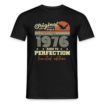 49th Birthday | Original December 1976 - Men's T-Shirt - black - Front - AI Model Male 178 light (178cm)