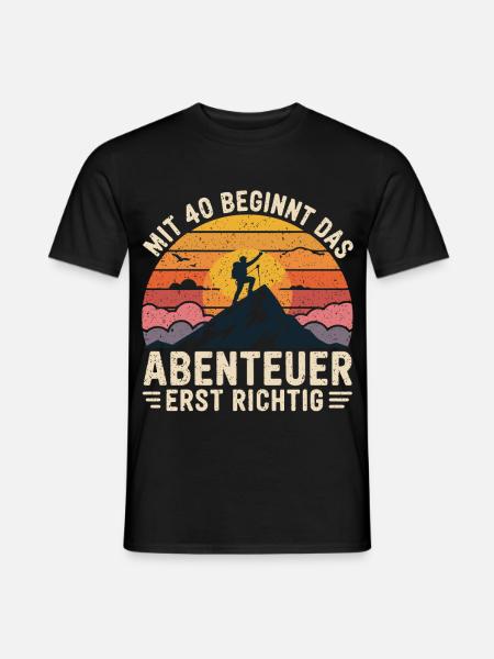 Mit 40 beginnt das Abenteuer - Männer T-Shirt - Schwarz