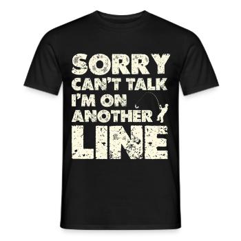 Autre ligne – Chemise Line-Pun - T-shirt homme - noir - Devant - AI Model Male 178 light (178cm)