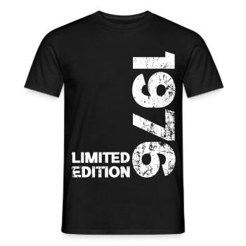 1976 Birthday Born in 1976 Birthday Gift - Men's T-Shirt - black - Front - AI Model Male 178 light (178cm)