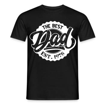 The Best Dad EST 1976 - Männer T-Shirt - Schwarz - Vorne - AI Model Male 178 light (178cm)