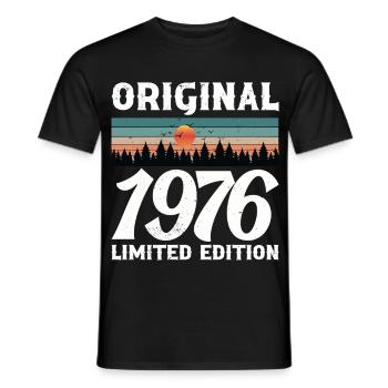 Originales Retro-Vintage-Geburtstagsgeschenk von 1976 - Männer T-Shirt - Schwarz - Vorne - AI Model Male 178 light (178cm)