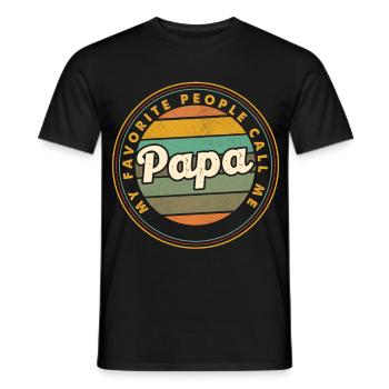 Papa Retro Badge: Lieblingsmensch - Männer T-Shirt - Schwarz - Vorne - AI Model Male 178 light (178cm)